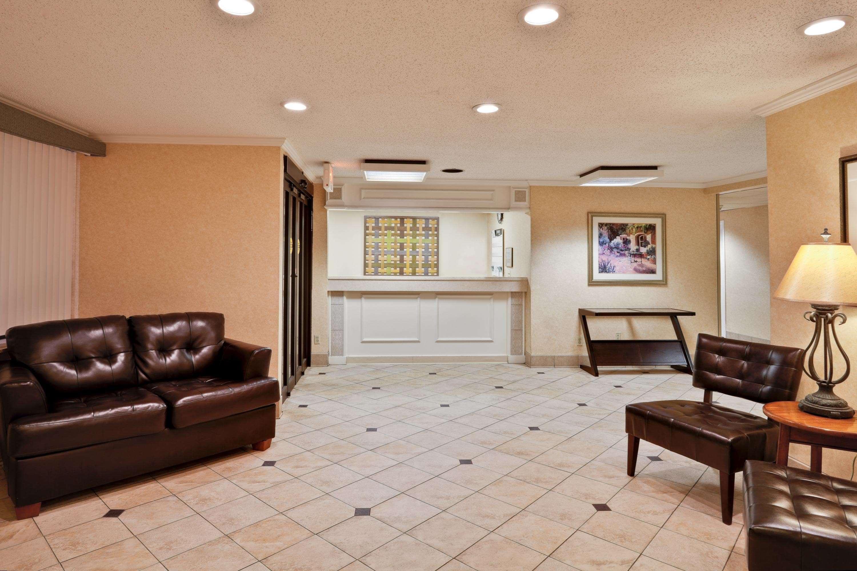 Отель La Quinta By Wyndham Tampa Fairgrounds - Casino Mango Экстерьер фото